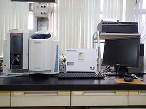 サーモフィッシャーサイエンティフィック製 iCE3300